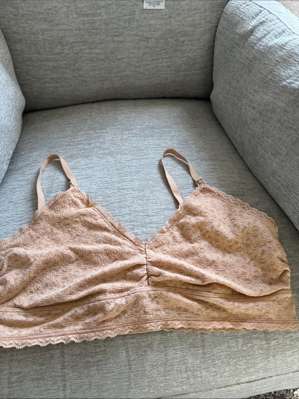 GAPBODY Lace Wireless Nursing Bralette in Nude